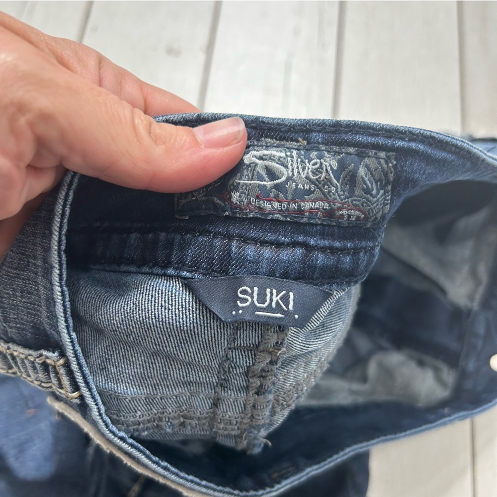 Silver Jeans Womens 31/30 Blue Suki Mid Flare Medium Wash Denim Pockets Logo - Picture 7 of 8